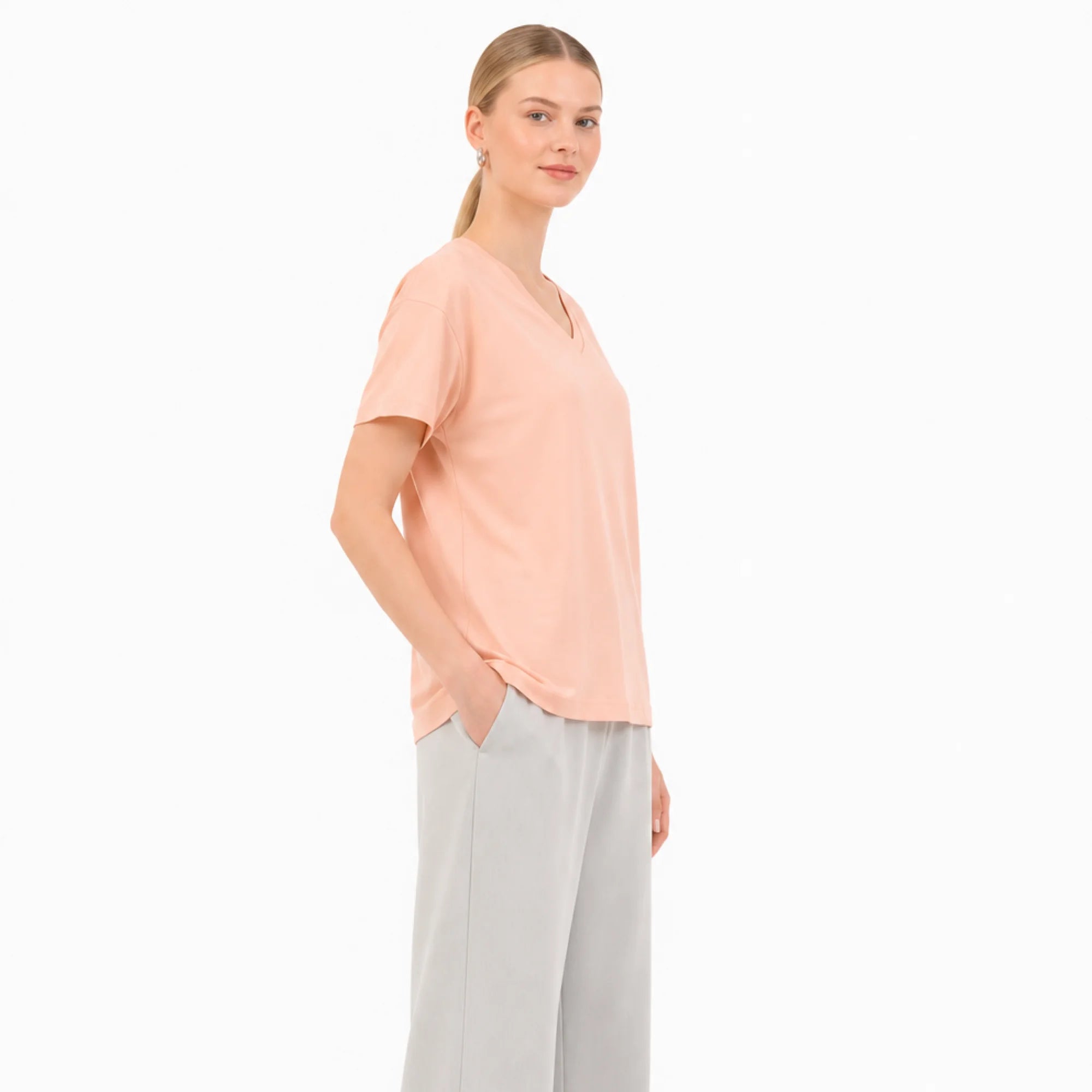 Basic V Yaka T-Shirt