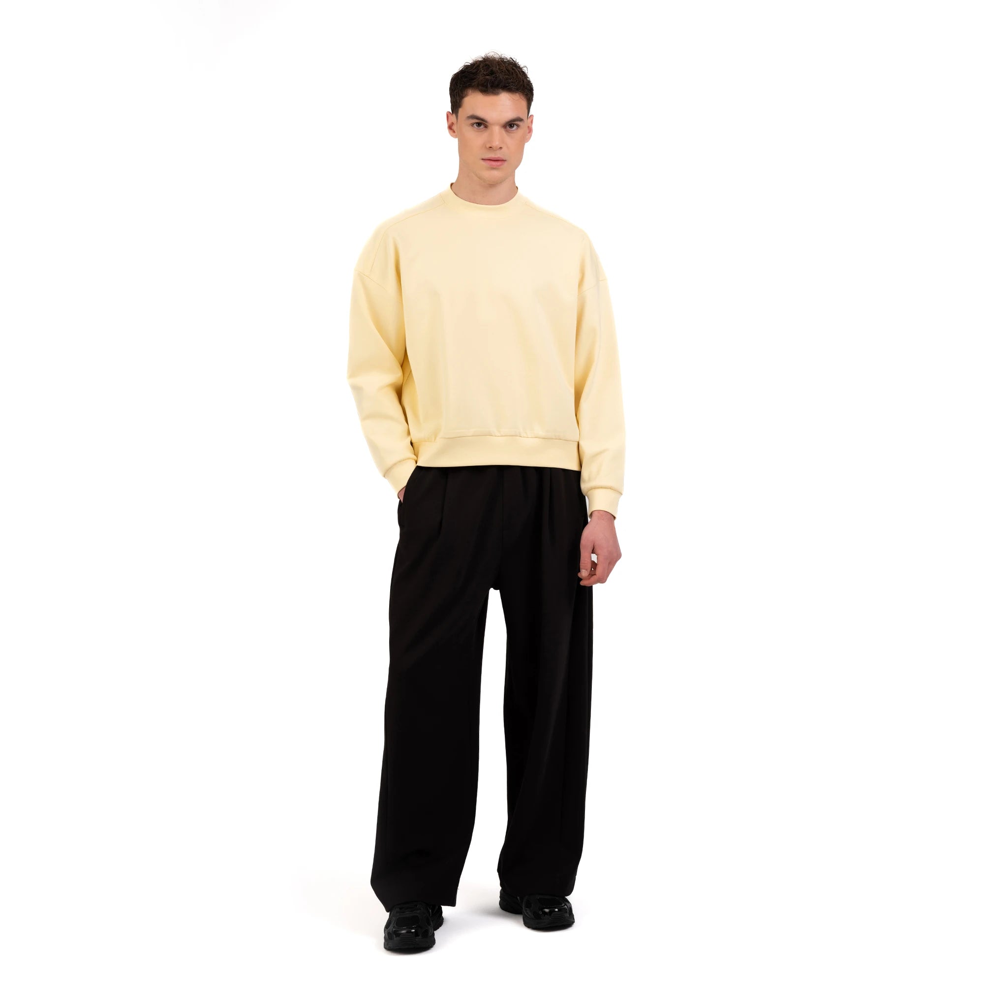 Studio Basic Crop Sweatshirt