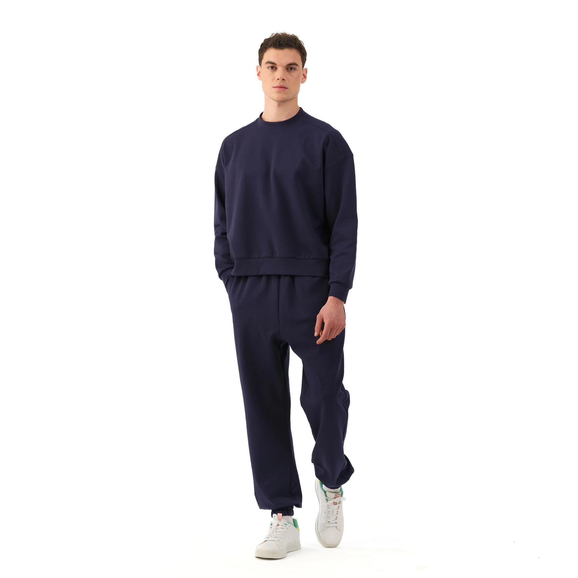 Studio Basic Crop Sweatshirt