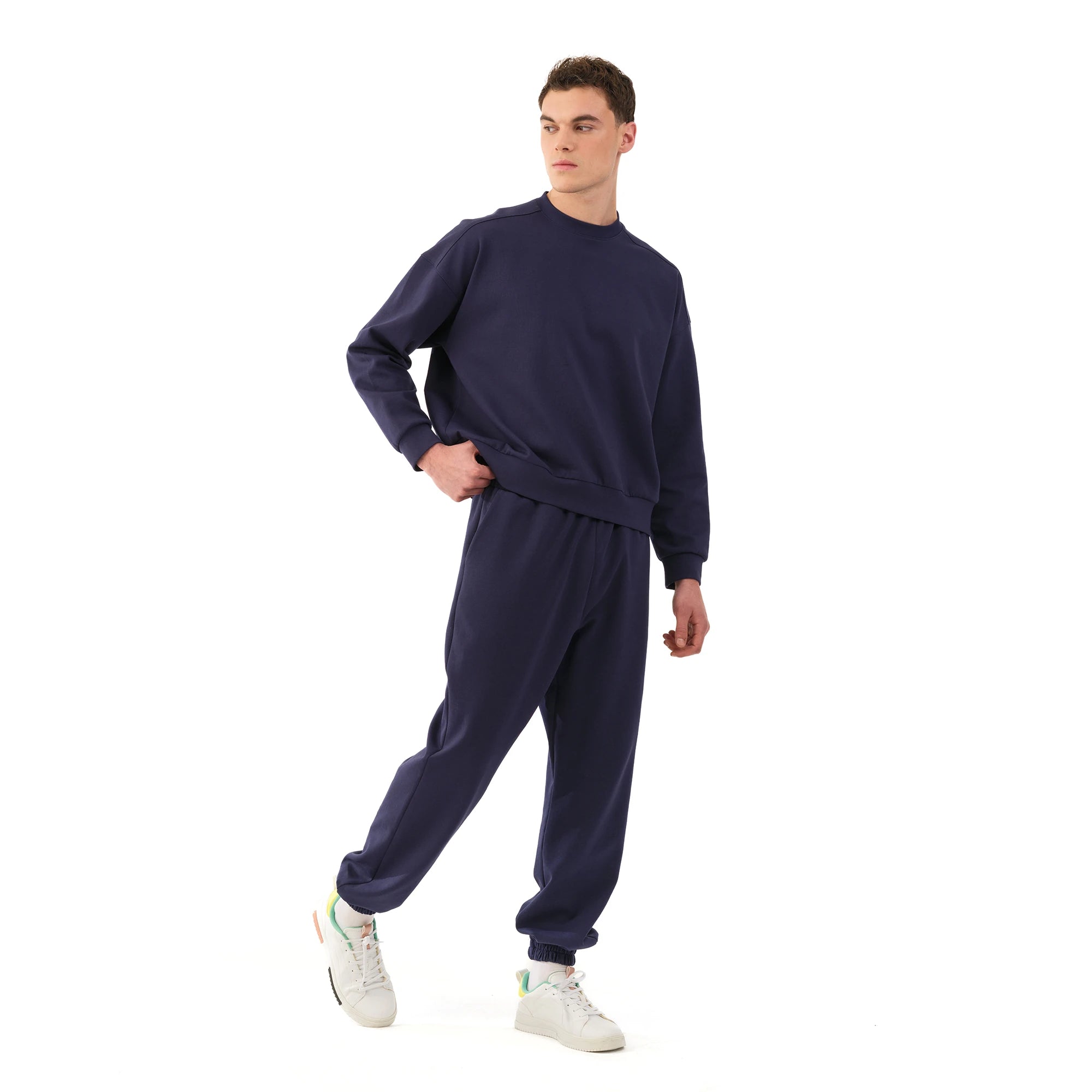 Studio Basic Crop Sweatshirt