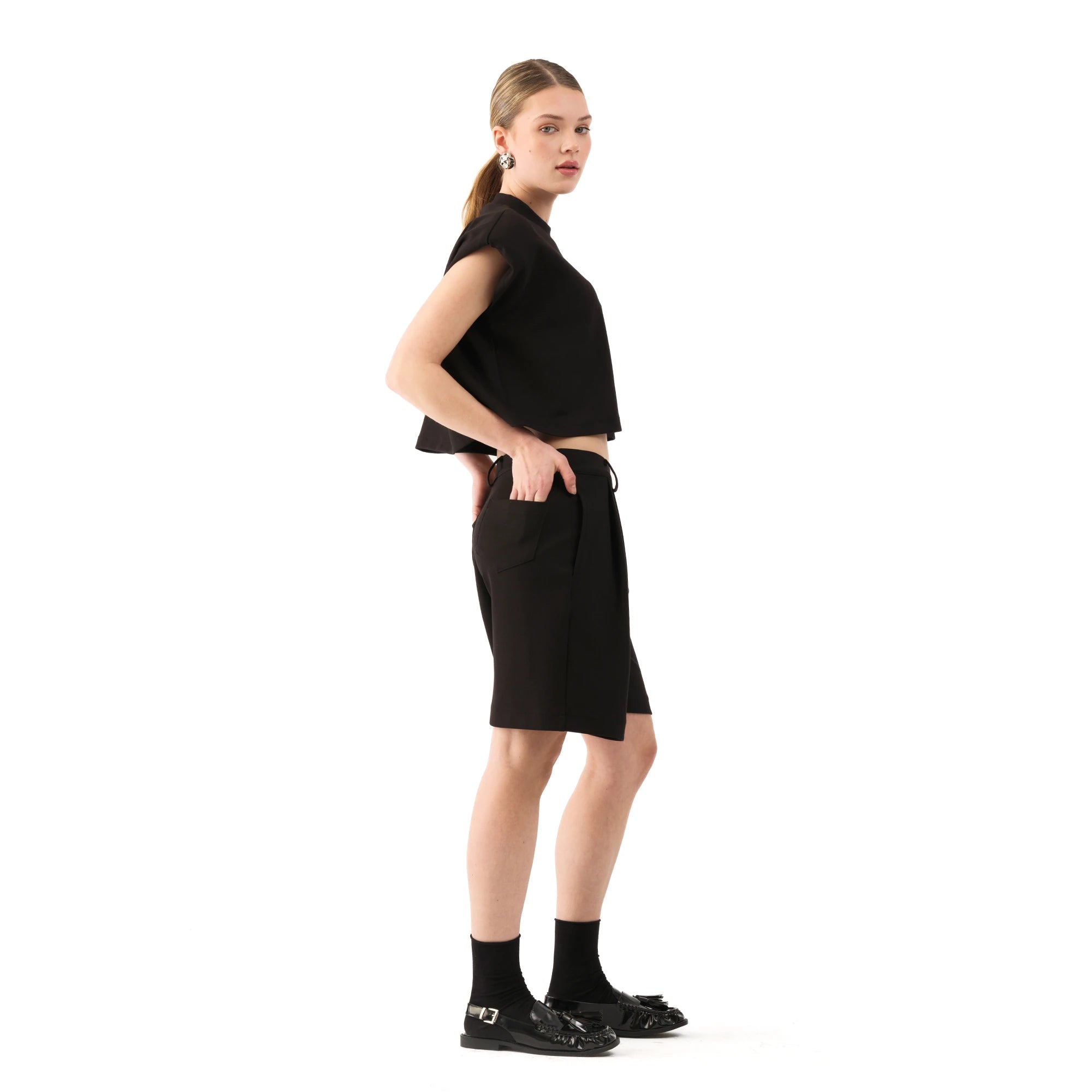 Studio Basic Oversize Crop T-Shirt