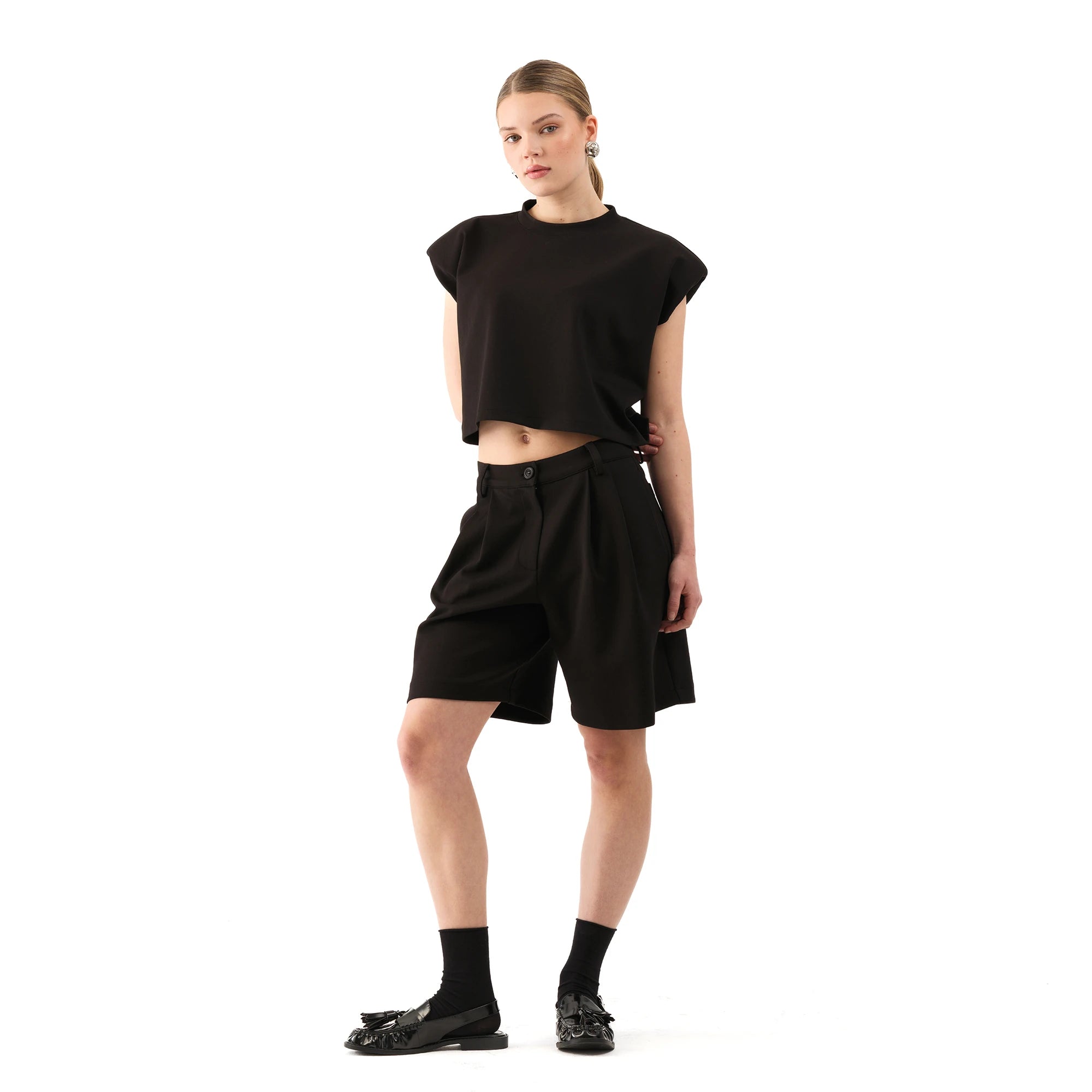 Studio Basic Oversize Crop T-Shirt